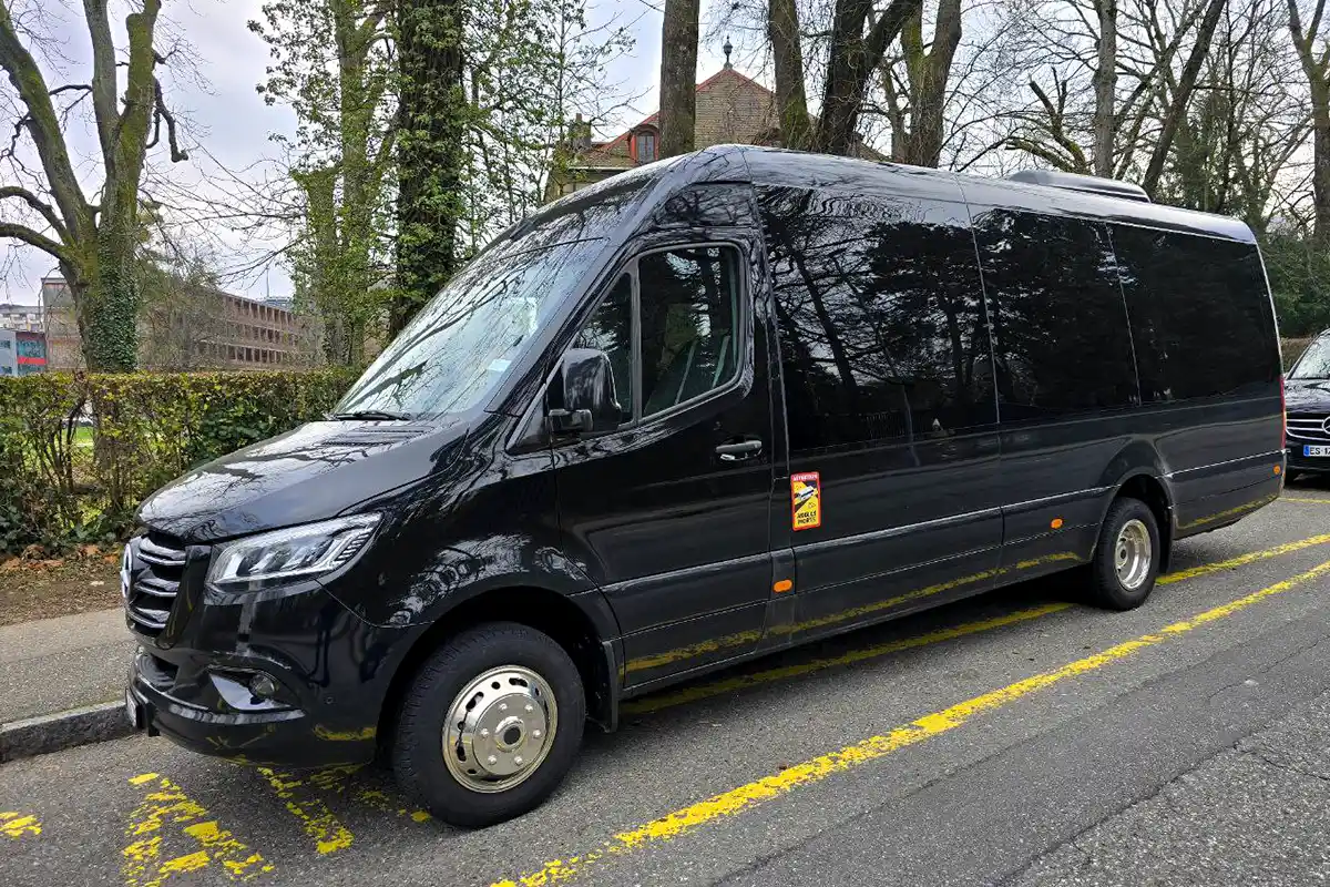Mercedes-Benz Sprinter 12